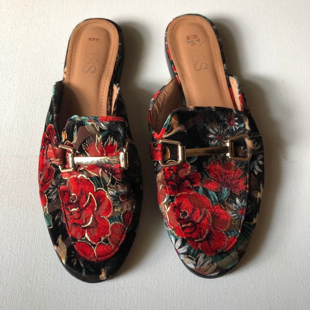 Red Kiss Floral Pattern Flats In Velvety Texture, Women Shoes